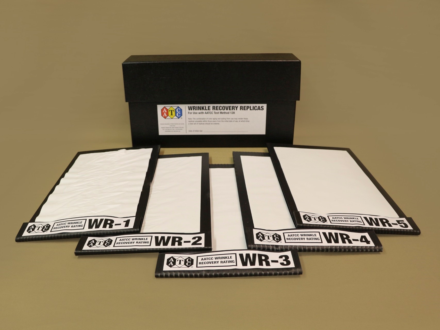 68390A: AATCC 3D Wrinkle Recovery Replicas 